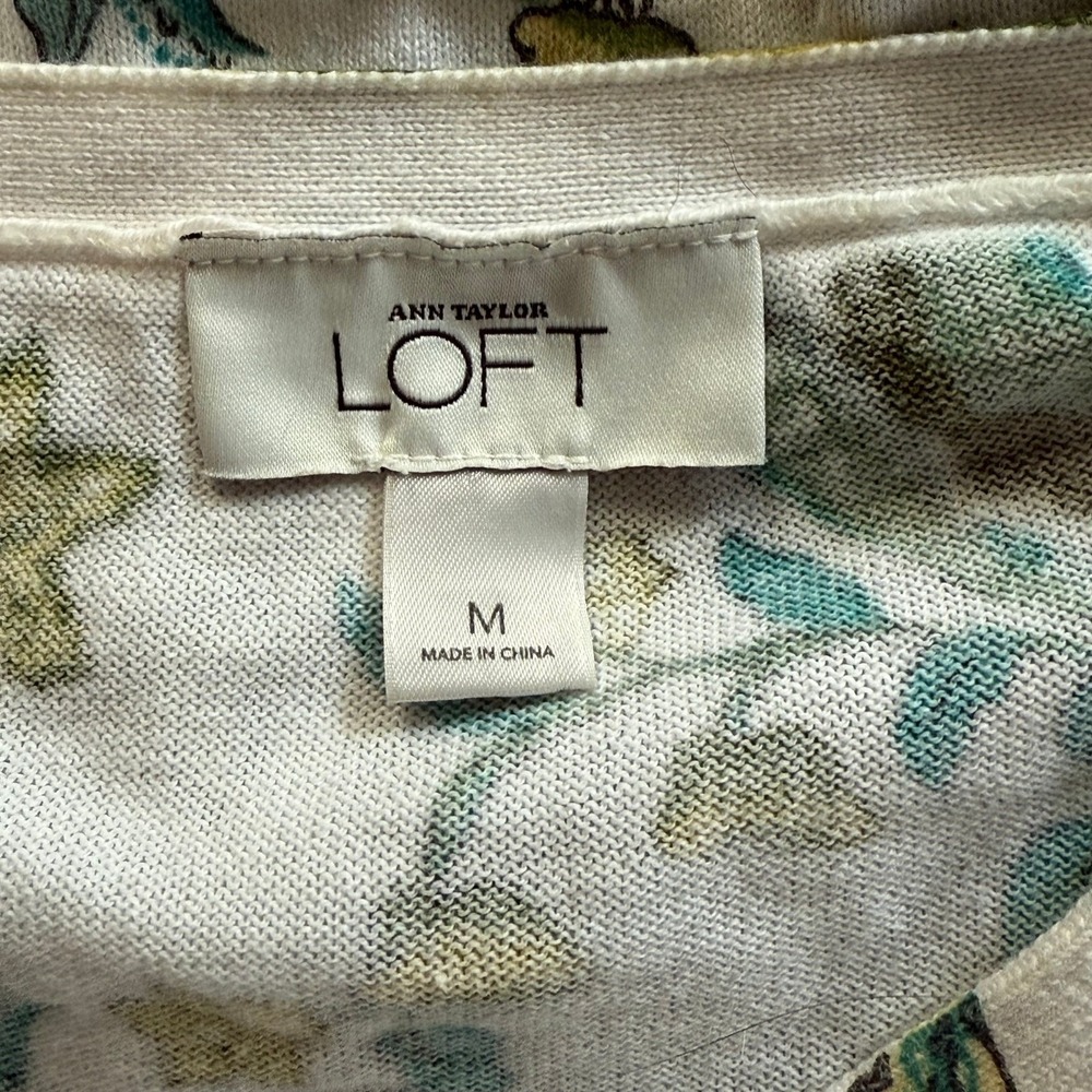 Ann Taylor LOFT M Blue & Green Floral Print on White Short Sleeve Cardigan - Picture 4 of 5